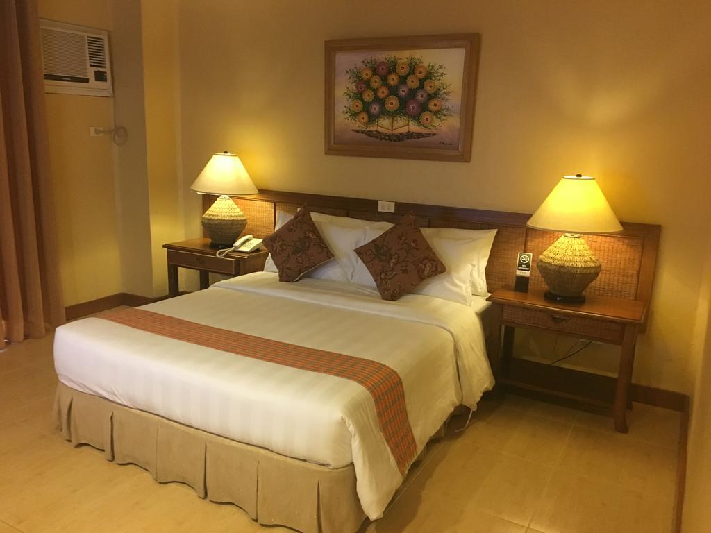 Java Hotel Laoag Exterior foto